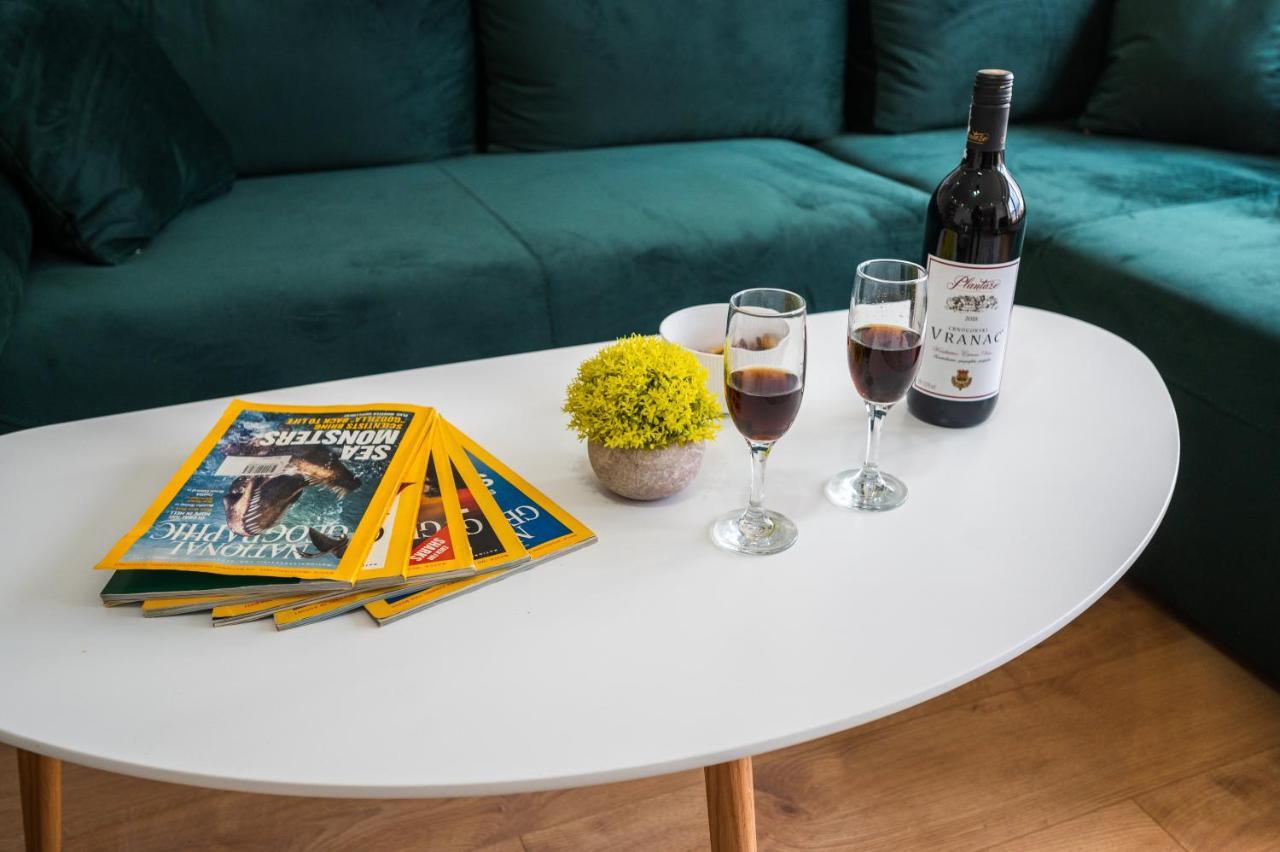 Spacious And Bright 2Bdr Apartment In The Old Town SJJ Buitenkant foto