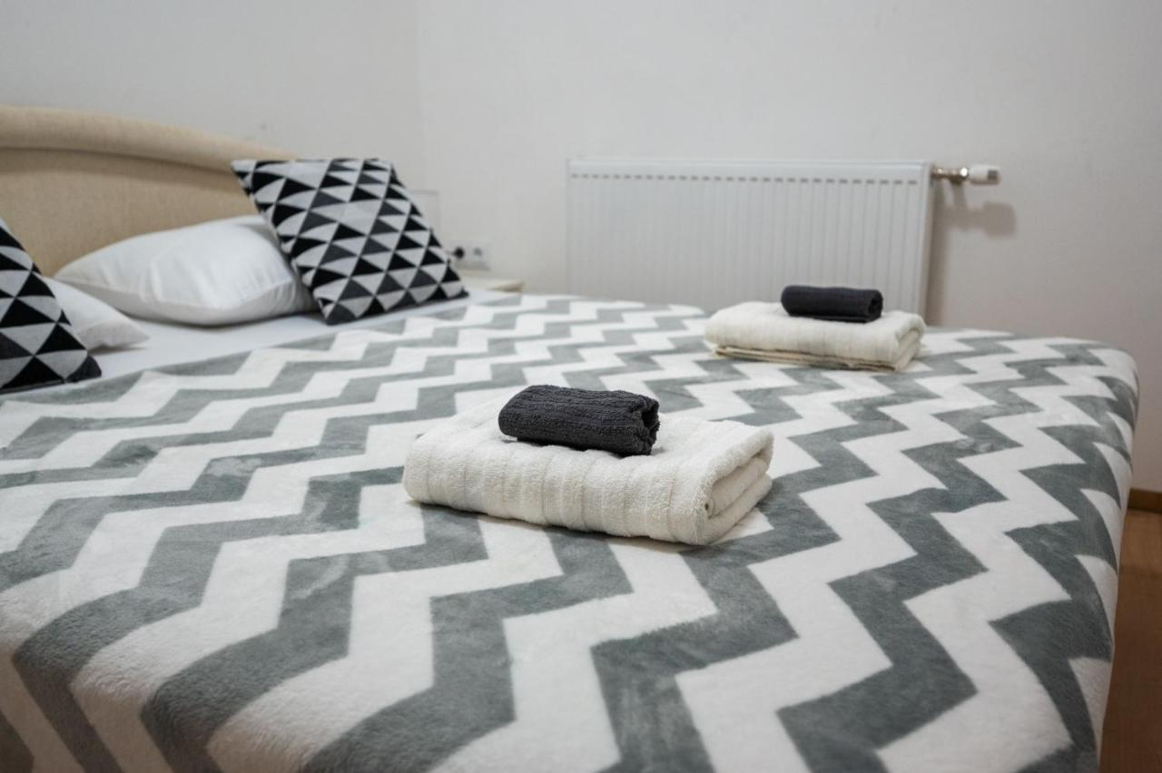Spacious And Bright 2Bdr Apartment In The Old Town SJJ Buitenkant foto