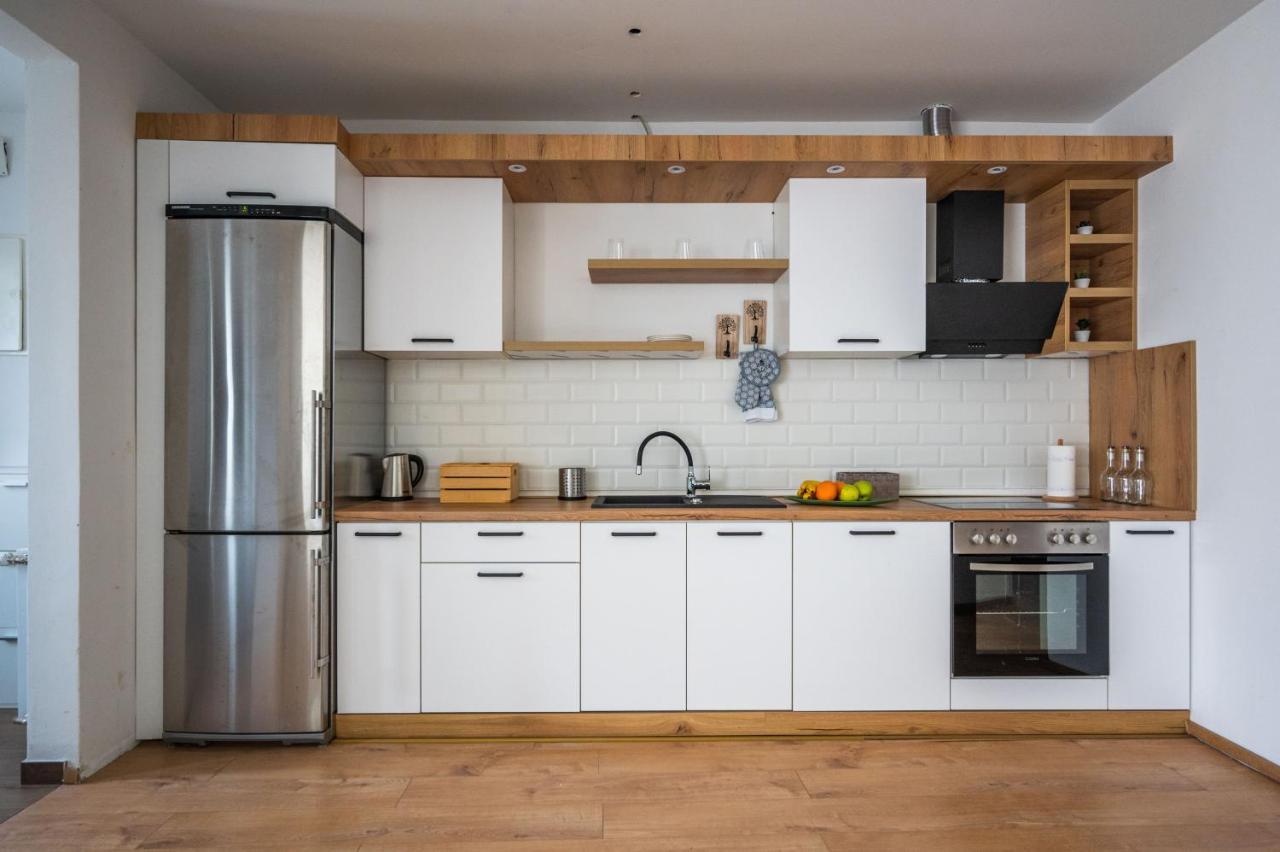 Spacious And Bright 2Bdr Apartment In The Old Town SJJ Buitenkant foto