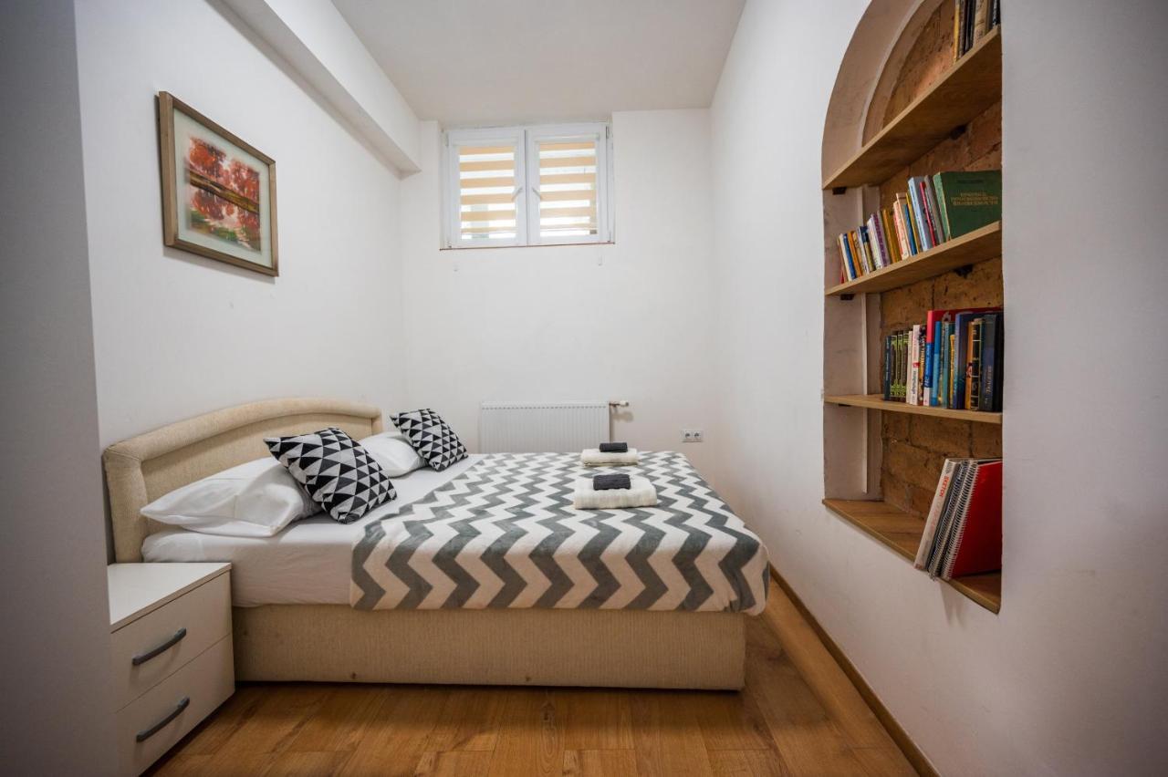 Spacious And Bright 2Bdr Apartment In The Old Town SJJ Buitenkant foto