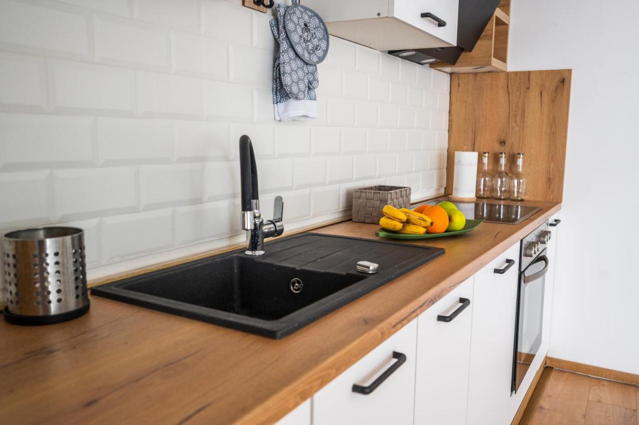 Spacious And Bright 2Bdr Apartment In The Old Town SJJ Buitenkant foto