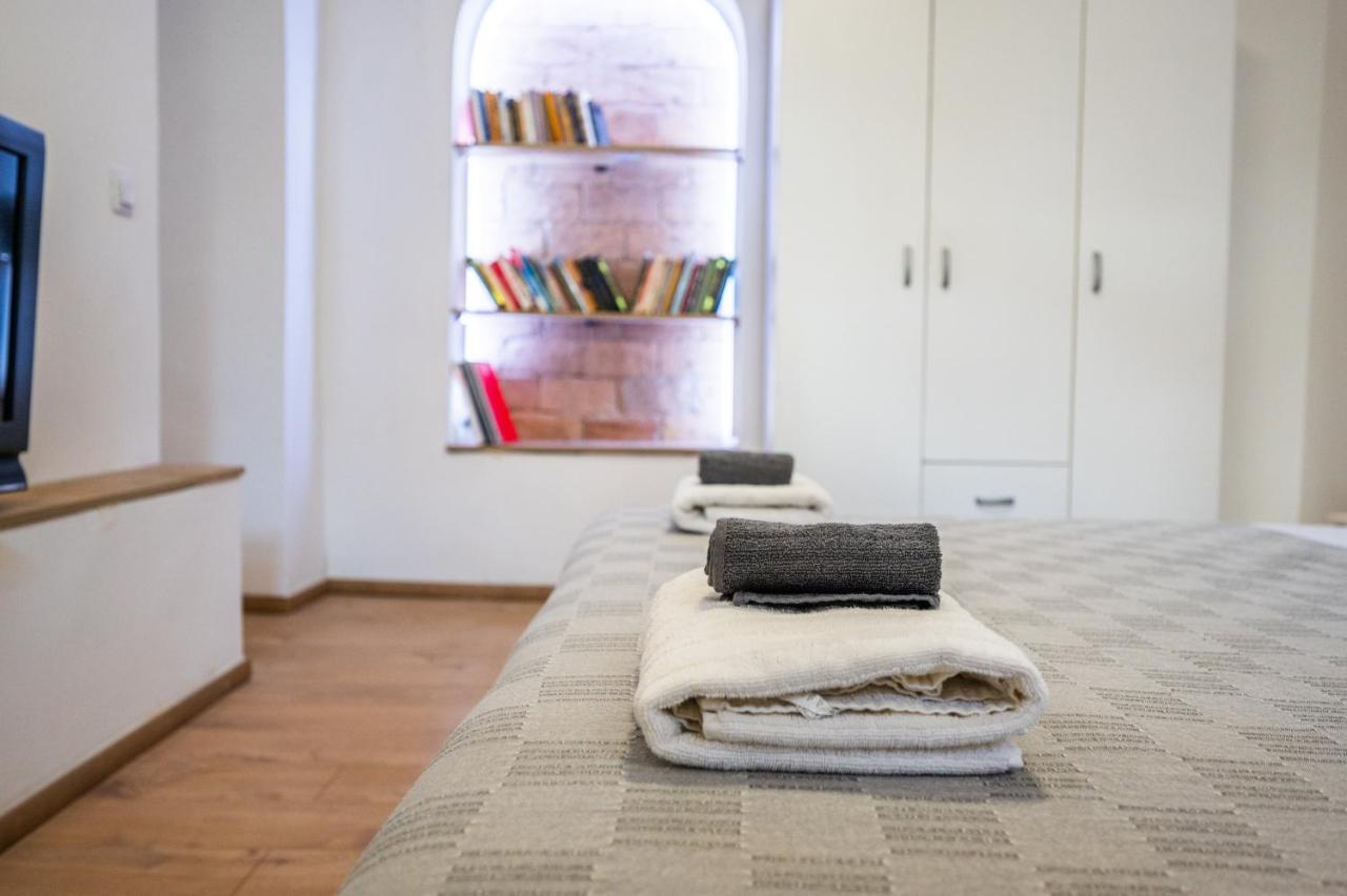 Spacious And Bright 2Bdr Apartment In The Old Town SJJ Buitenkant foto